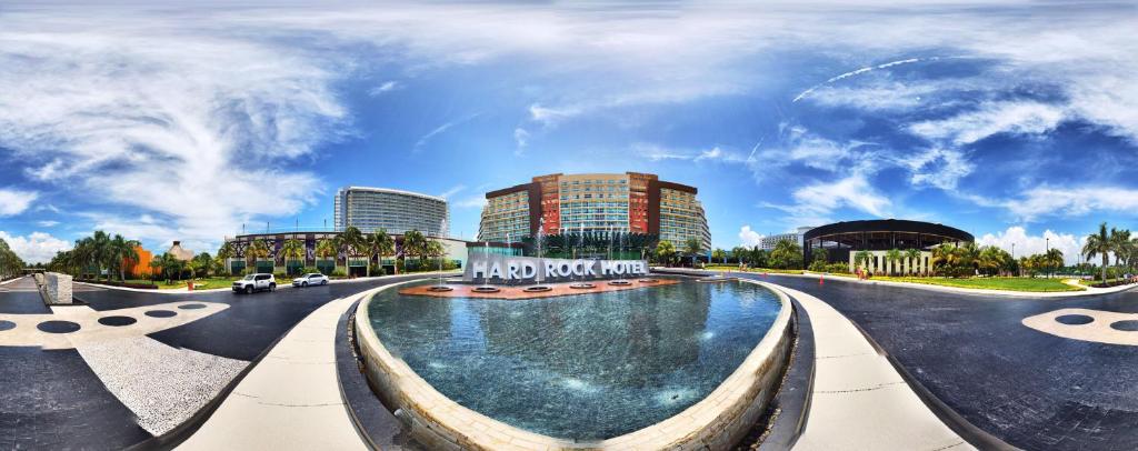 Hard Rock Hotel Cancun - 5 estrellas resort