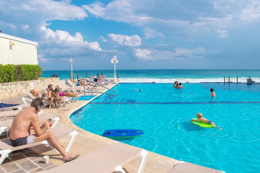 traslado hotel BSEA Cancun Plaza 
